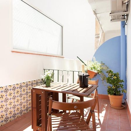 Centric Apartment El Molino Theater P1 Барселона Стая снимка